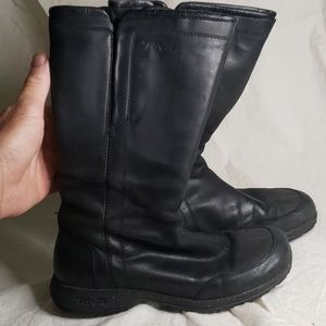 TEVA 'Capistrano' Women's waterproof black leather